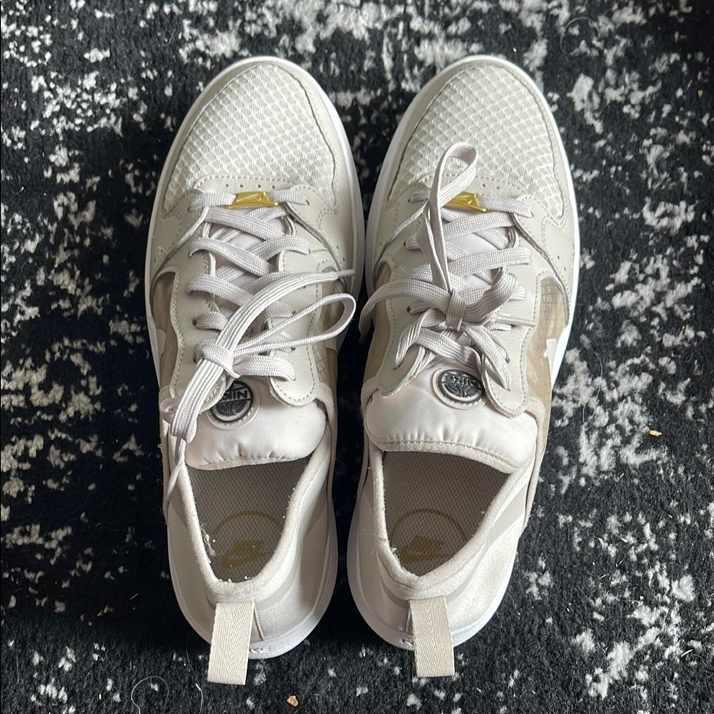 Women's Nike Shoes